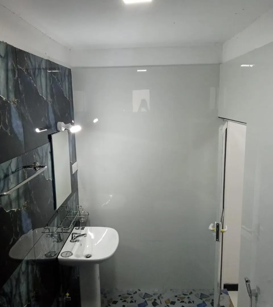 Solace Transit Villa Katunayake Guest house