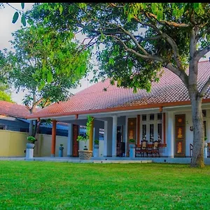 Ace Boutique Airport Katunayake